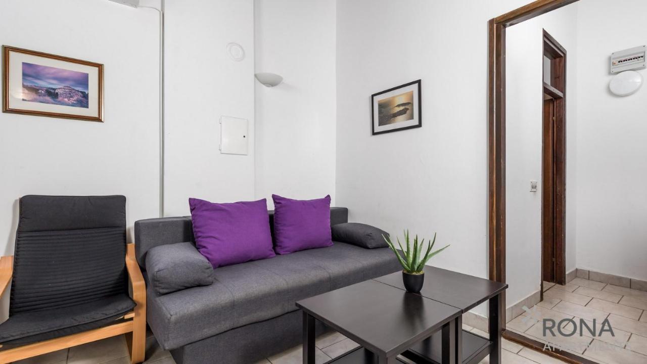 Rona Holiday Home Ana Porec Bagian luar foto